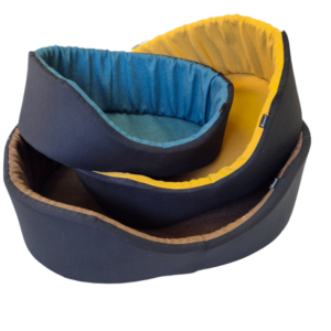Charlotte oval dog bed Luna